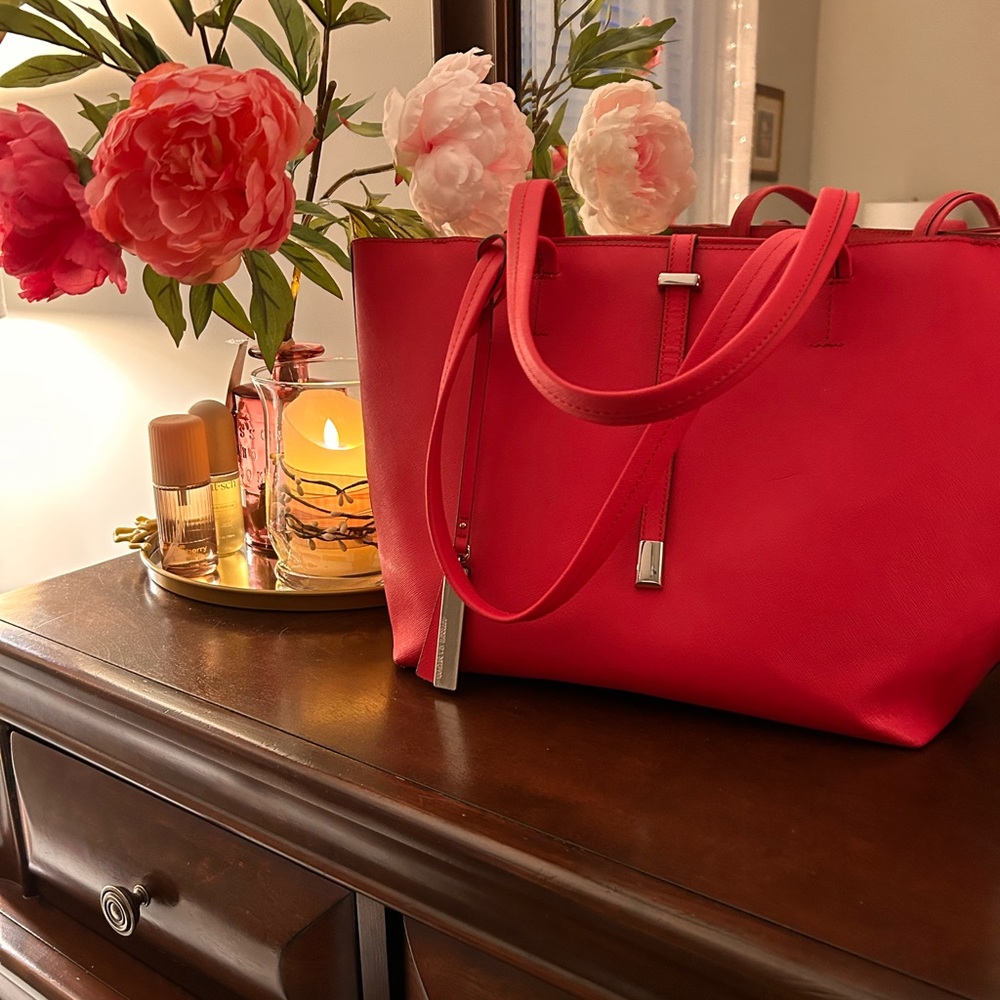Vince Camuto *Like New Condition* Dust Bag Included